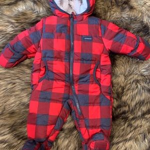 Oshkosh body snow suit